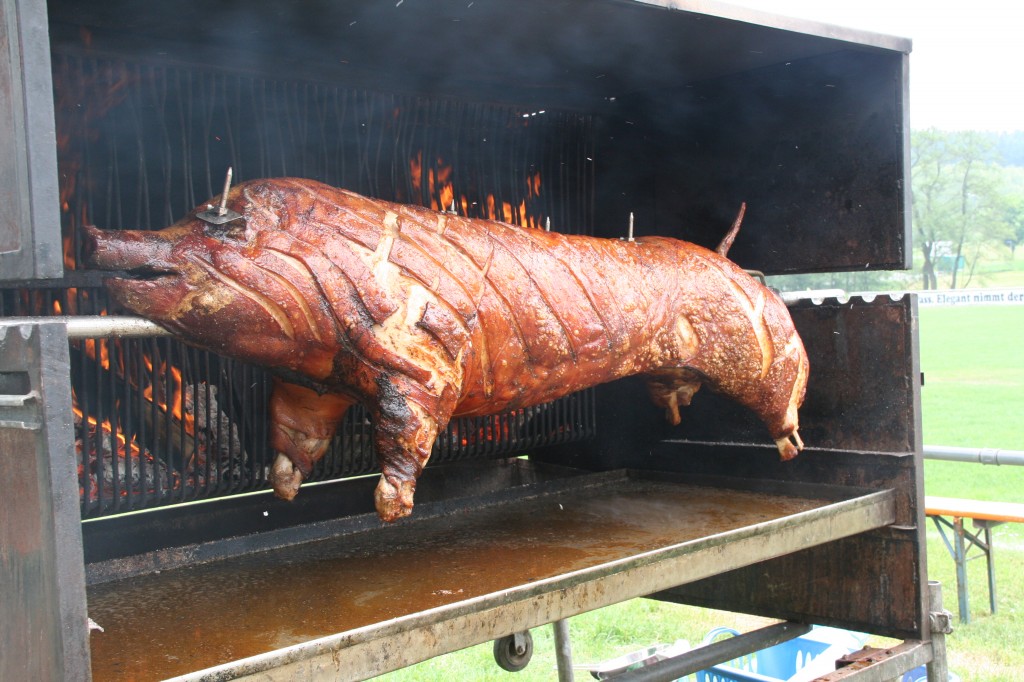 Gaumen Knall – Das Magazin rund ums BBQ, Grillen &amp; Räuchern - Ganze Sau ...