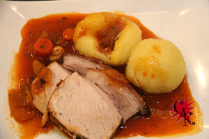 Krustenbraten-Orientalisch---angerichtet