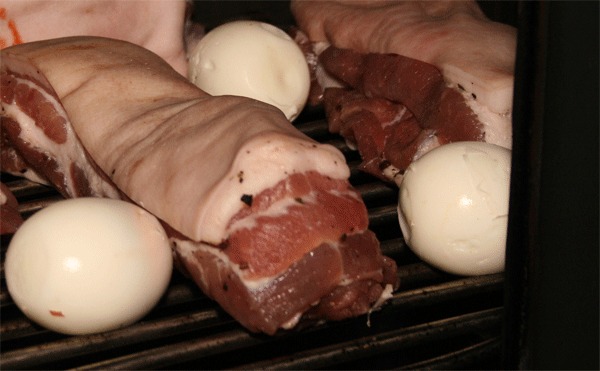 gekochte-BBQ-Eier-vor-dem-Räuchern